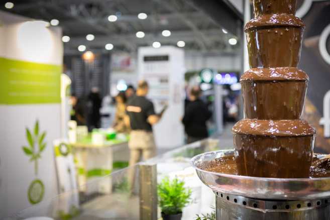 Ambiente, Innovazione, Cultura a Canapa Mundi 2023. Robot, Slow Art, Bioplastiche e 11.000 mq di moquette biodegradabile a Fiera di Roma