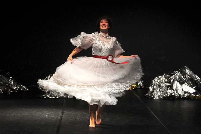 La Stagione 2023 del Teatro Manini di Narni prosegue accogliendo due attesi debutti nazionali