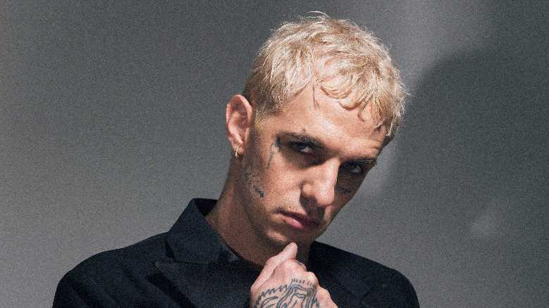 ACHILLE LAURO UNPLUGGED nei teatri italiani