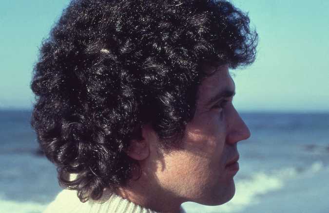 80 anni fa, a 24 ore di distanza, nascevano LUCIO DALLA e LUCIO BATTISTi. Nel corso del 2023 Sony Music celebra i due artisti con una serie di iniziative