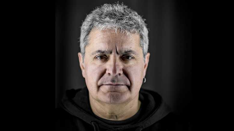 Oggi esce in digitale “CARA MILANO”, il nuovo brano del cantautore milanese MARCO MASSA. Ecco il video del brano