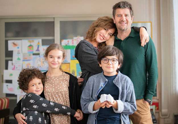 “TRE DI TROPPO” primo film italiano al box office del 2023 con oltre 3 milioni di euro in 8 giorni di programmazione