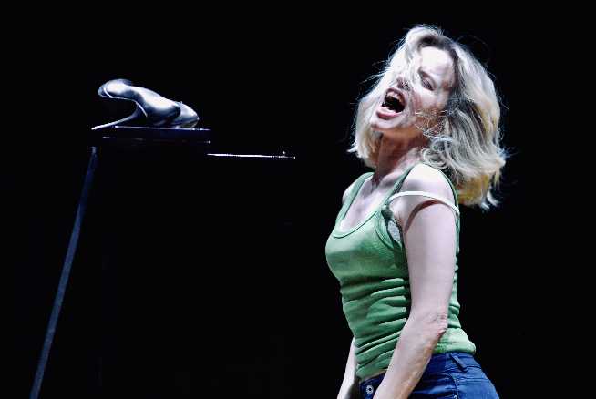 Sonia Bergamasco e Vinicio Marchioni in scena a Todi con "Chi ha paura di Virginia Woolf?" diretti da Antonio Latella