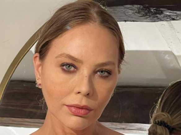Al Teatro Rossini di Civitanova Marche Ornella Muti in IL PITTORE DI CADAVERI