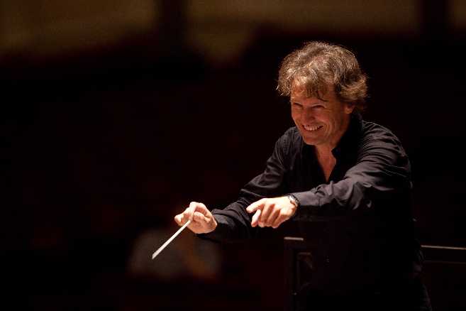 Marc Albrecht sul podio dell’Orchestra del Teatro Massimo di Palermo dirige i Kindertotenlieder e la Quinta Sinfonia di Gustav Mahler Marc Albrecht sul podio dell’Orchestra del Teatro Massimo di Palermo dirige i Kindertotenlieder e la Quinta Sinfonia di Gustav Mahler