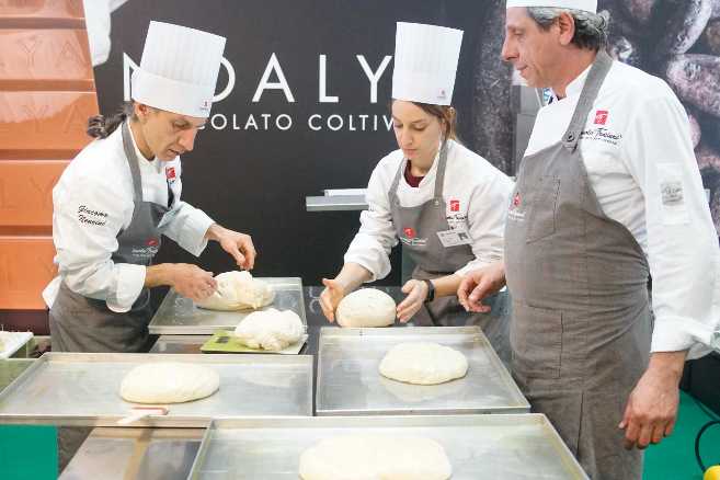 PENTATHLON DELLA CUCINA ITALIANA: - A TIRRENO C.T. la prima assoluta del nuovo format per cuochi professionisti PENTATHLON DELLA CUCINA ITALIANA: - A TIRRENO C.T. la prima assoluta del nuovo format per cuochi professionisti