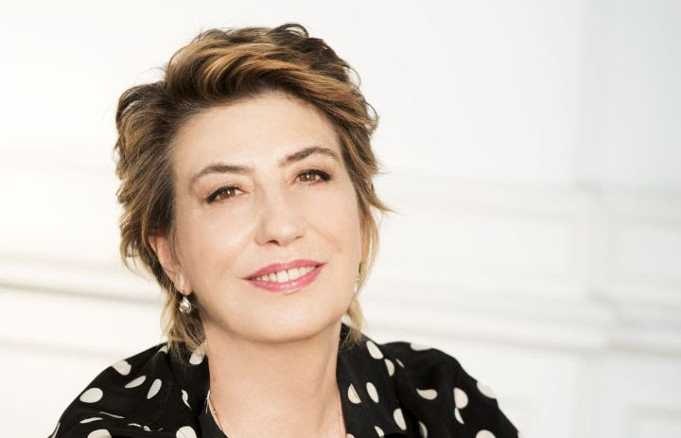 Serena Dandini in VIENI AVANTI CRETINA. NEXT! al Teatro Carcano