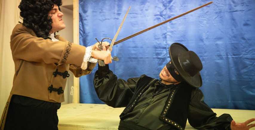 Teatro Le Maschere - La vera storia della Maschera di Zorro - spettacolo per bambini Teatro Le Maschere - La vera storia della Maschera di Zorro - spettacolo per bambini