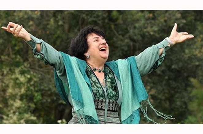 La musicista irlandese Kay McCarthy in concerto al Parco della Musica
