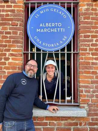 Alberto Marchetti apre a Torino una delle gelaterie più piccole del mondo Alberto Marchetti apre a Torino una delle gelaterie più piccole del mondo