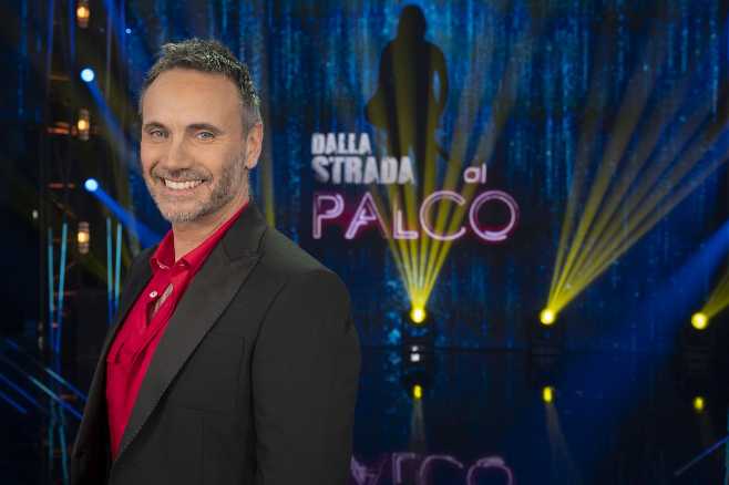 Rai2 - NEK in prima serata con il secondo appuntamento di DALLA STRADA AL PALCO