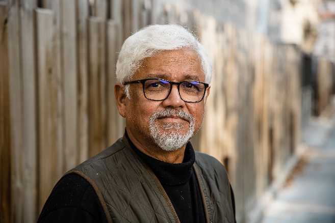 Amitav Ghosh riceve il Premio Internazionale Dialoghi di Pistoia 2023 Amitav Ghosh riceve il Premio Internazionale Dialoghi di Pistoia 2023