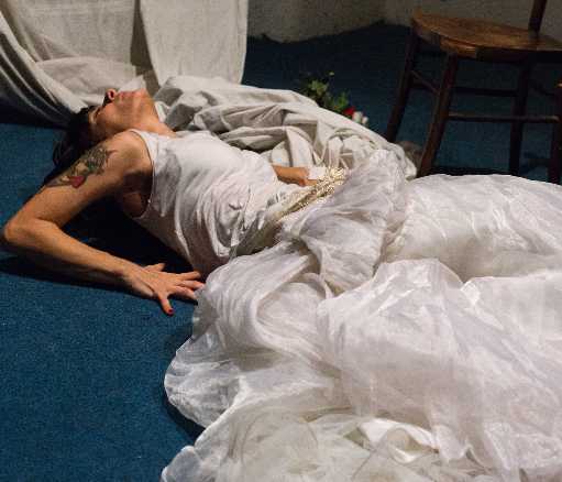 BEAUTY DARK QUEEN - Lo strano caso di Elena di Troia al Teatro Tor Bella Monaca