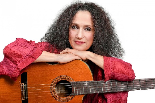 Aspettando Pisa Jazz Rebirth: Barbara Casini accende Palazzo Blu con il suono dell'America Latina nel nuovo progetto “Hermanos”