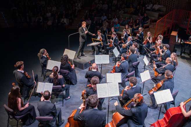 FILARMONICA DI MILANO - Torna l’appuntamento con “LAFIL-MUSICA NEI QUARTIERI” FILARMONICA DI MILANO - Torna l’appuntamento con “LAFIL-MUSICA NEI QUARTIERI”