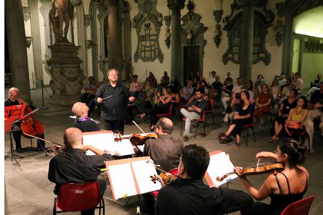 Orchestra Fiorentina, al via i concerti all’aperto a Palazzo Medici Riccardi Orchestra Fiorentina, al via i concerti all’aperto a Palazzo Medici Riccardi