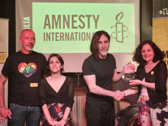 A Manuel Agnelli il Premio Amnesty International Italia Big per "Severodonetsk" A Manuel Agnelli il Premio Amnesty International Italia Big per "Severodonetsk"