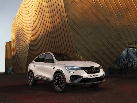 Nuovo Renault Arkana: più che mai nella Nouvelle Vague
