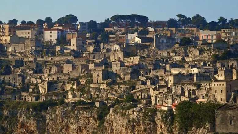 Stasera in TV: Ghost Town. Craco