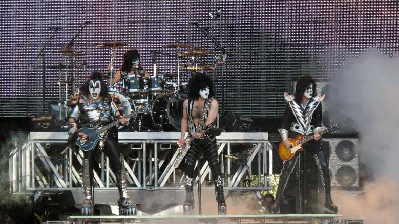 1600x900_1614587756965_20210301 - Kiss rock band - PuntoZip - La cultura in un piccolo spazio Stasera in TV: Rock Legends. Kiss Stasera in TV: Rock Legends. Kiss