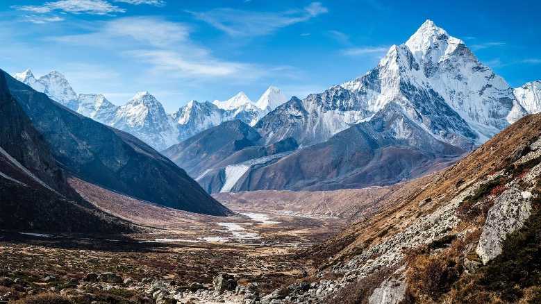 Oggi in TV: "Le montagne del mondo. Montagne sacre". In viaggio con Carlo Mauri e Fosco Maraini