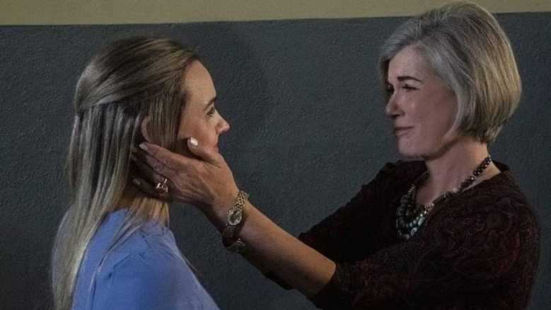 Stasera in TV: In prima visione assoluta "I profondi segreti della mia famiglia" Stasera in TV: In prima visione assoluta "I profondi segreti della mia famiglia"