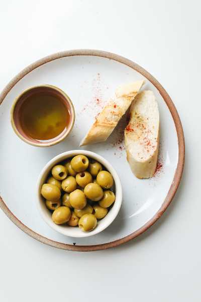 Come fare le olive in salamoia: una guida passo-passo