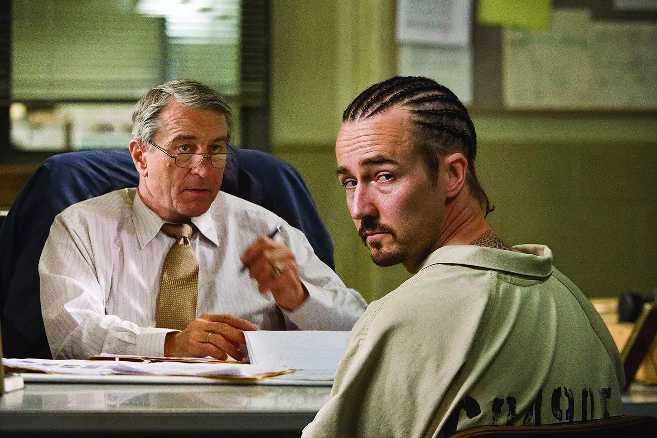 Stasera in TV: Robert De Niro in "Stone". Nel cast anche Edward Norton e Milla Jovovich