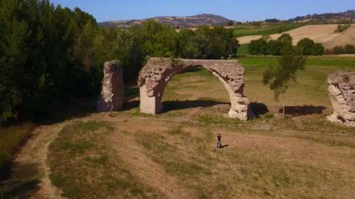 Stasera in tv con "Ghost Town" facciamo tappa ad Apice 