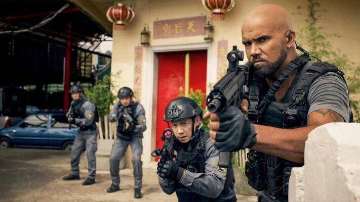 Stasera in tv "S.W.A.T." con la squadra di "Hondo" 