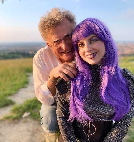 Ci Salveranno Gli Alieni - Il nuovo Video di Roberta Giallo
