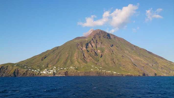 Wild Italy, oggi si parla delle isole vulcaniche Wild Italy, oggi si parla delle isole vulcaniche