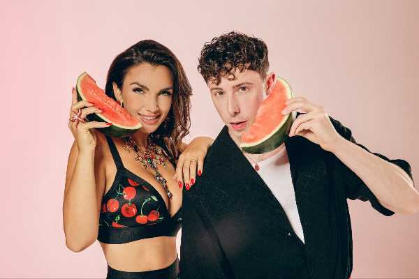 ELETTRA LAMBORGHINI - Un nuovo video e parte il tour