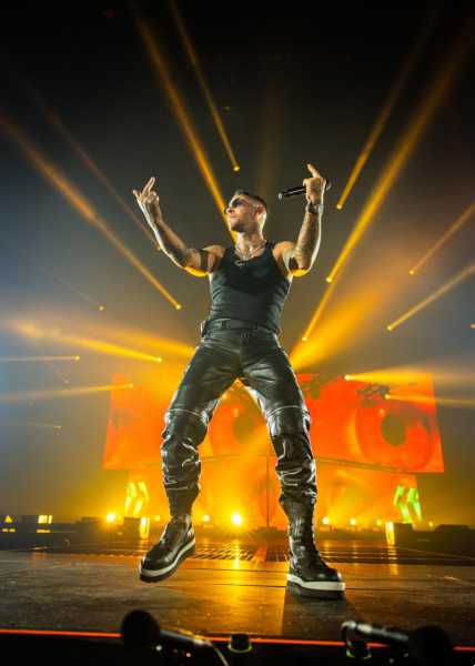 EMIS KILLA festeggia 15 anni di carriera con "EM15"