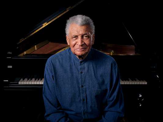 Abdullah Ibrahim in concerto a Follonica (GR)