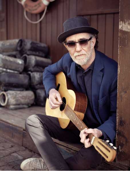 Versiliana da TUTTO ESAURITO per il “Principe” della musica italiana FRANCESCO DE GREGORI