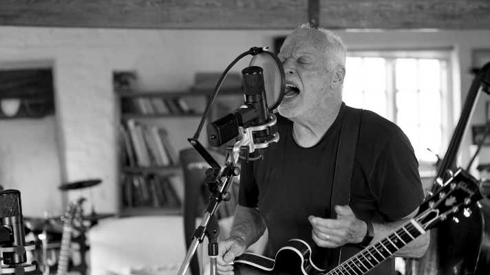 "LUCK AND STRANGE", il nuovo album di DAVID GILMOUR