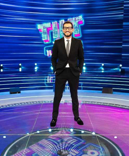 Stasera in TV "TILT - Tieni il tempo" con Enrico Papi