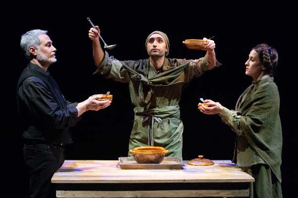 TeatroBasilica: I MEZZALIRA - Panni sporchi fritti in casa”