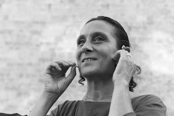 Processo ad Abramo: una danza contemporanea tra fede e sacrificio al Teatro Cantiere Florida