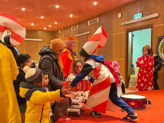 Torna anche quest’anno SCATOLE (DI NATALE) CIRCUS