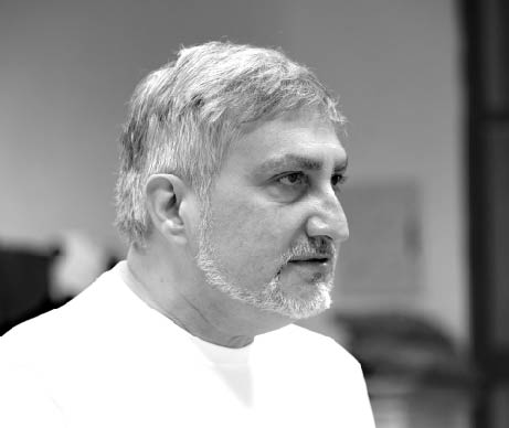 "IL NATALE DI HARRY”, CON LA POTENTE INTERPRETAZIONE DI MAURO TOSCANELLI TRA SOFFERENZA E IMMENSA SOLITUDINE