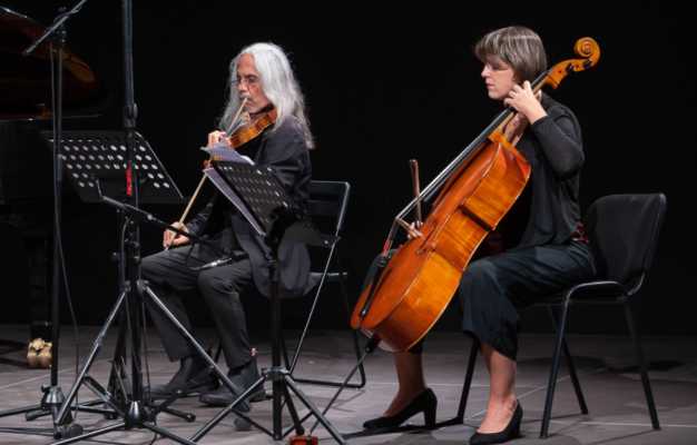 I solisti di Divertimento Ensemble in concerto: un dialogo ininterrotto tra violino e violoncello