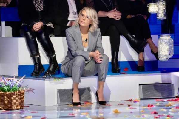 Stasera torna "C'è Posta per Te" con Maria De Filippi