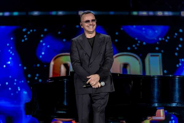 Gigi D'Alessio conquista Palermo: stasera musica e solidarietà in prima serata