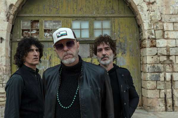 Negrita tornano sui palchi italiani: il tour teatrale 2025 che celebra 30 anni di rock