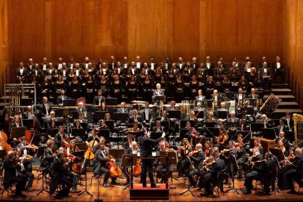 Il War Requiem di Britten al Teatro Massimo: quando la musica diventa messaggio di pace