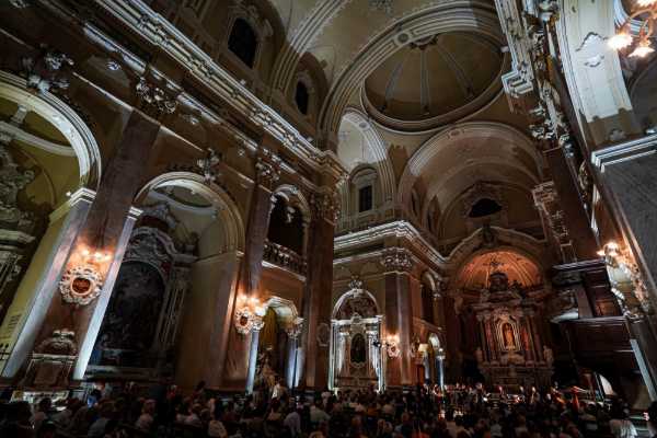 Festival della Valle d'Itria 2025: guerra e pace sul palco di Martina Franca