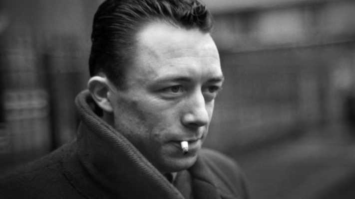 Albert Camus e "La Peste": l'assurdo e la rivolta nell'opera del Nobel stasera a "Passato e Presente"