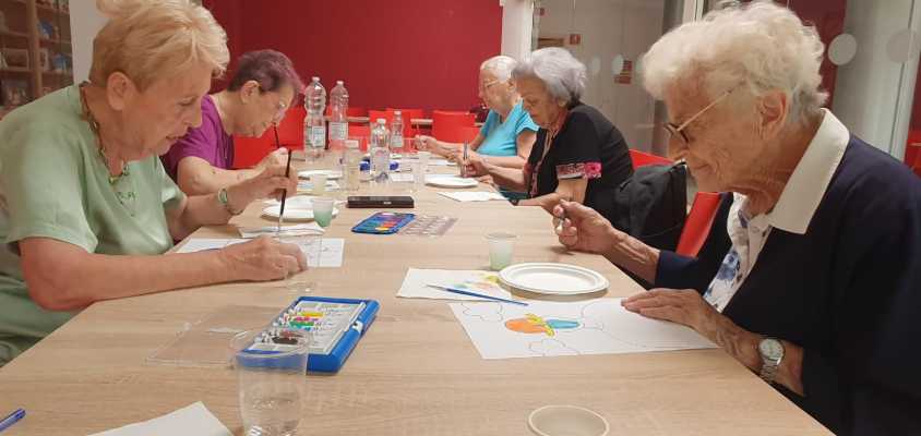 Firenze, i centri estivi over 70: arte, creatività e socialità contro la solitudine